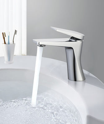 Baño de la grifería de mezclador de lavabo de cobre cromo