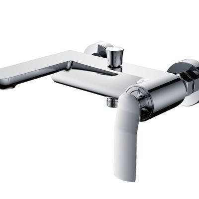 Baño de bañera llenador de grifos Grifos de baño mezclador de cromo Grifos de ducha portátiles